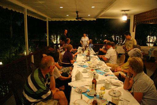 1012 Chiangmai-Bangkok-afscheid Bas en Yee.JPG